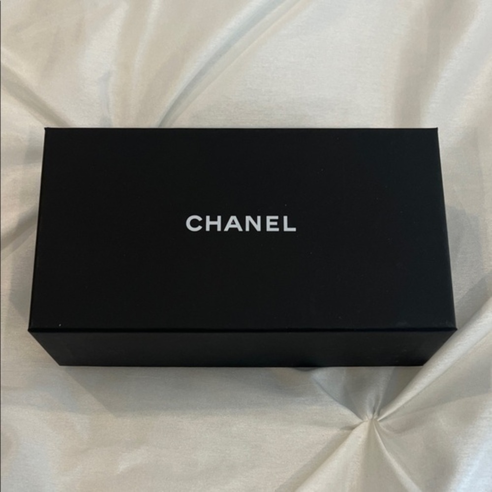 Chanel Black eye glass Box
